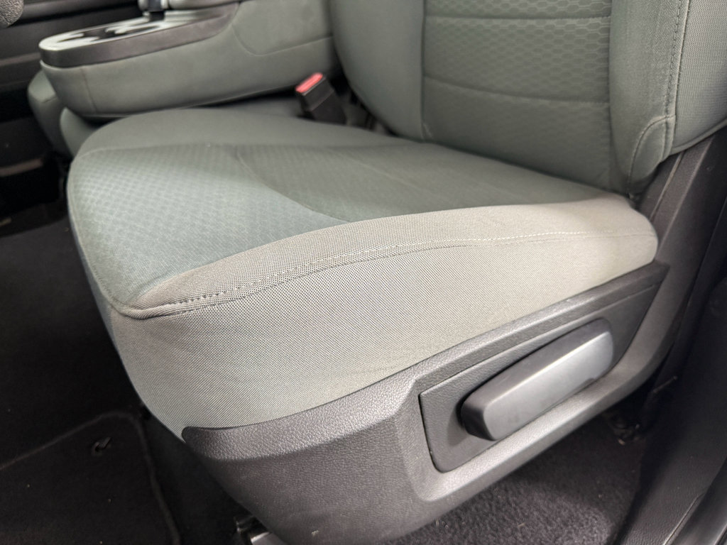 Used 2017 RAM 1500 Express image 21