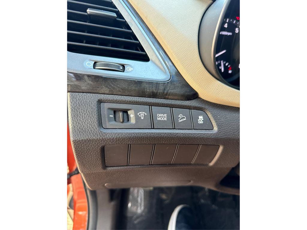Used 2017 Hyundai Santa Fe Sport FWD image 39