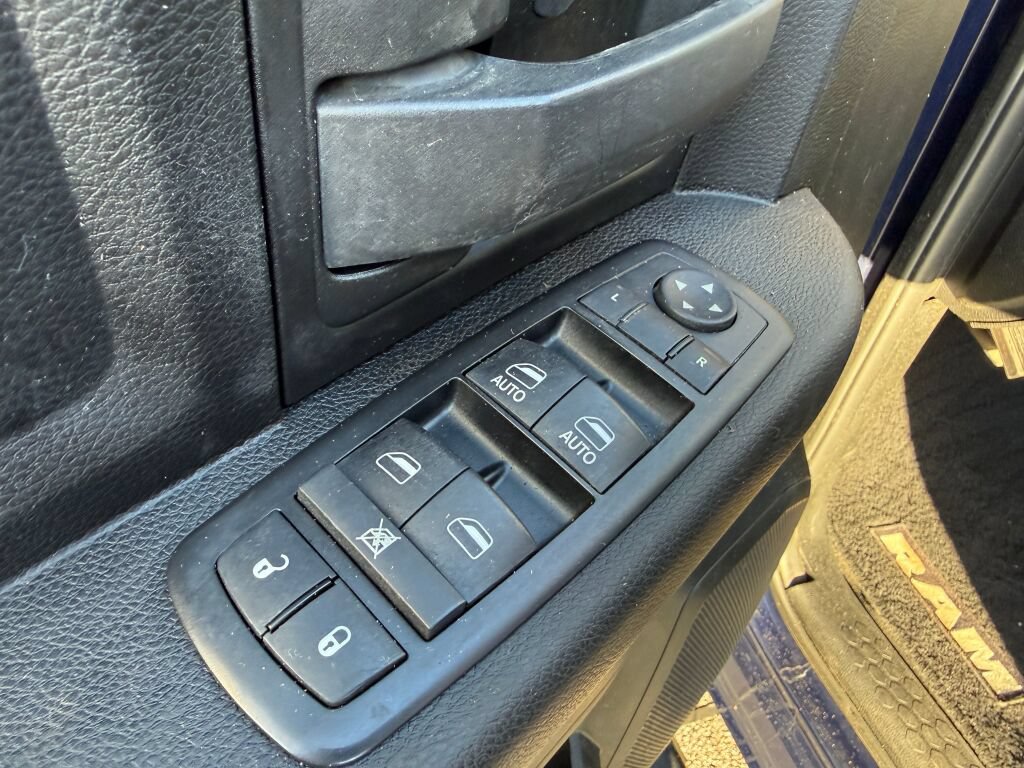 Used 2018 RAM 2500 Tradesman w/ Chrome Appearance Group AWD/4WD image 18