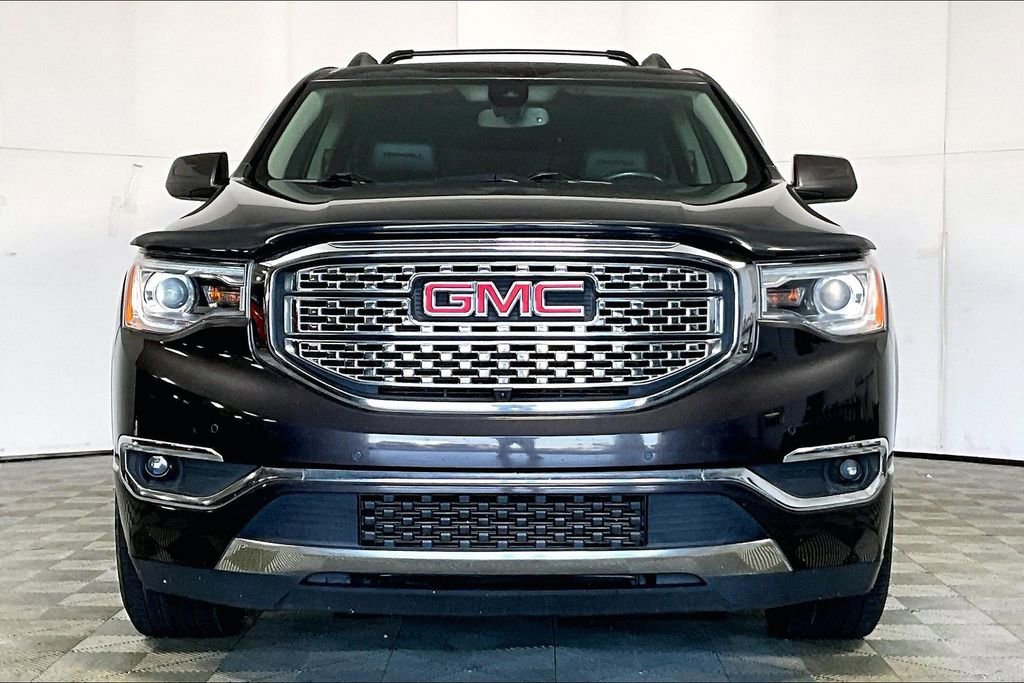 Used 2019 GMC Acadia Denali w/ Technology Package image 3