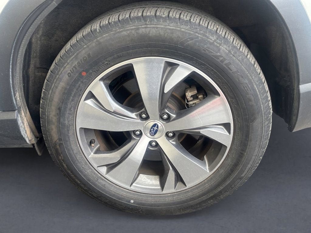 Used 2025 Subaru Ascent Premium AWD/4WD image 9