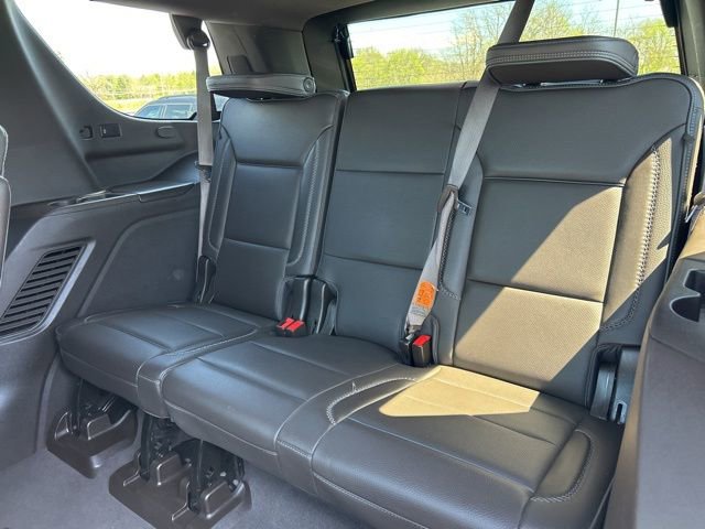 Used 2021 GMC Yukon Denali w/ Denali Premium Package AWD/4WD image 12