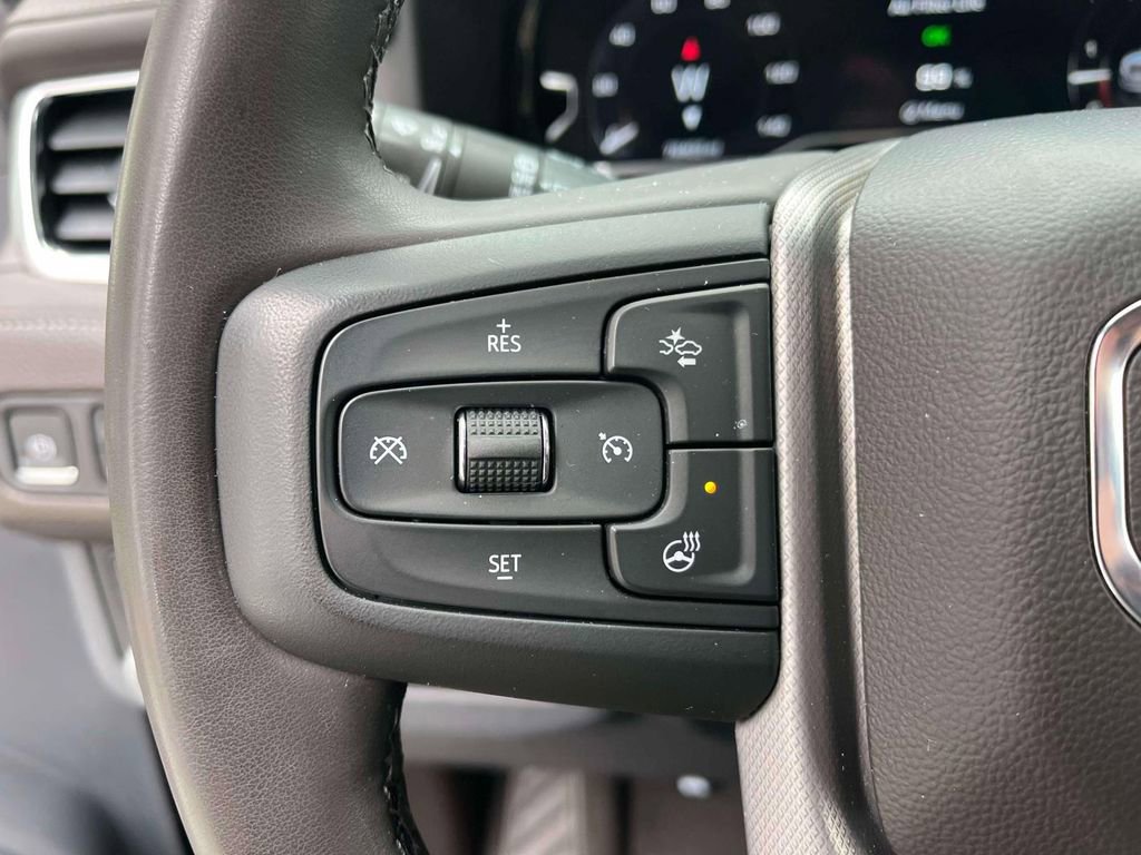 Used 2023 GMC Yukon Denali image 31