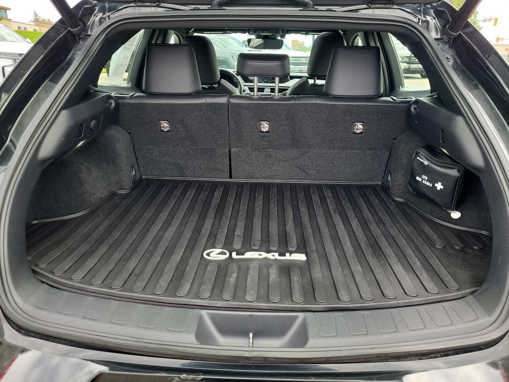 Used 2019 Lexus UX 250h AWD/4WD image 18