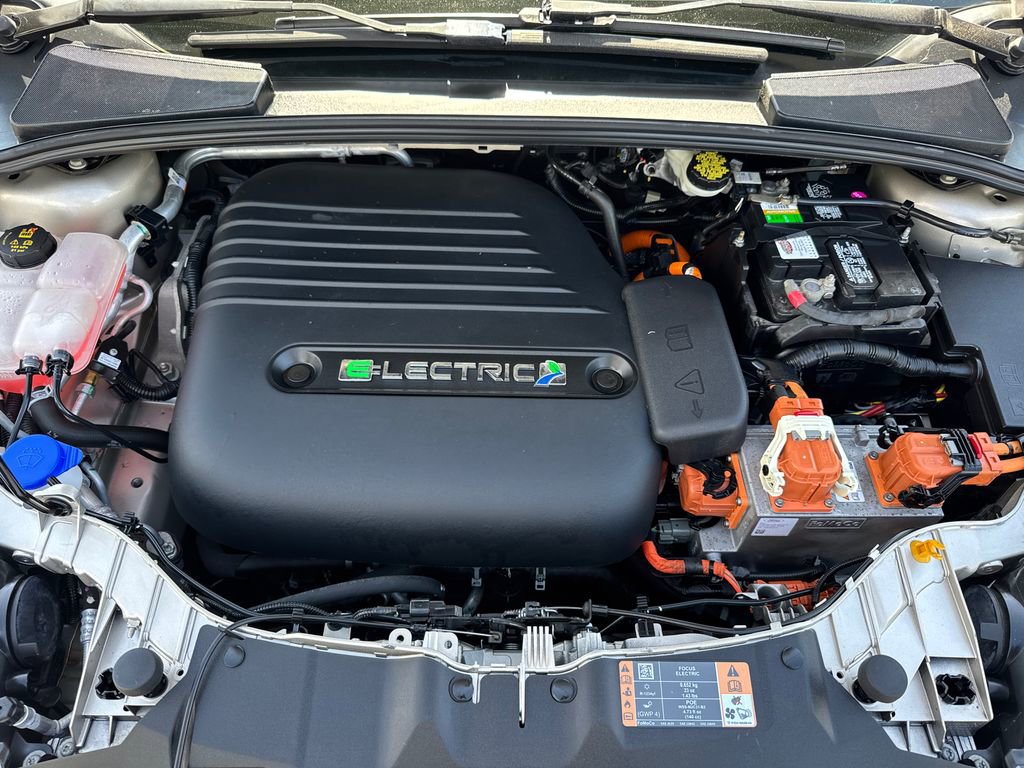 Used 2017 Ford Focus Electric Hatchback image 9