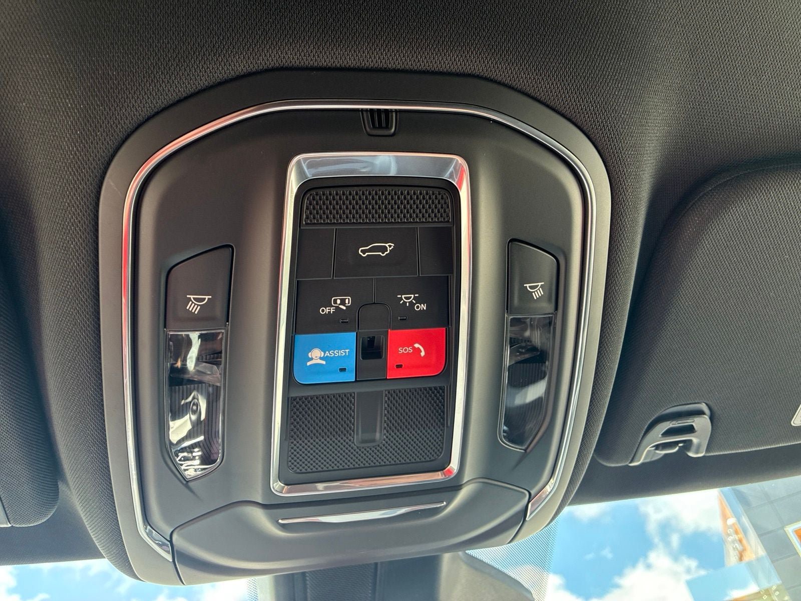 New 2026 Jeep Grand Wagoneer L Limited AWD/4WD image 32