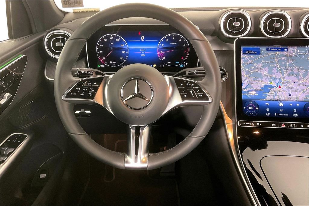 Used 2026 Mercedes-Benz GLC 300 4MATIC image 5