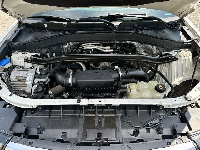 Used 2020 Ford Explorer Platinum w/ Premium Technology Package AWD/4WD image 35