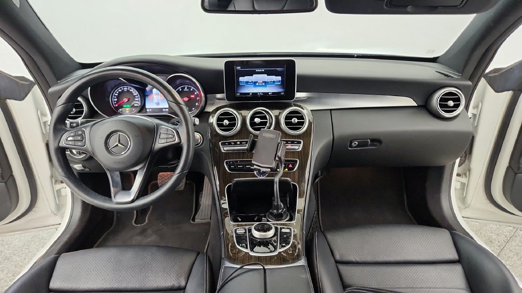 Used 2018 Mercedes-Benz C 300 Coupe image 28