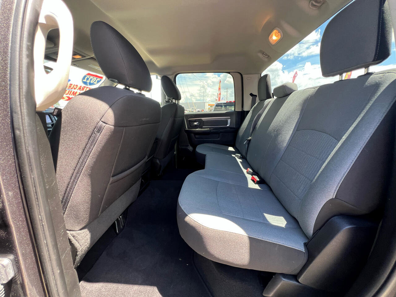 Used 2022 RAM 1500 Classic SLT image 23