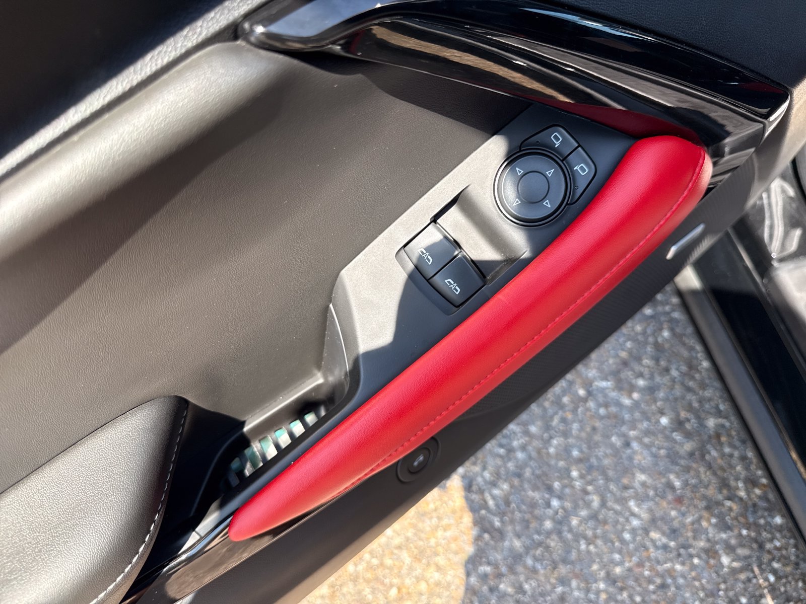 Used 2020 Chevrolet Camaro LT w/ Redline Edition RWD image 11