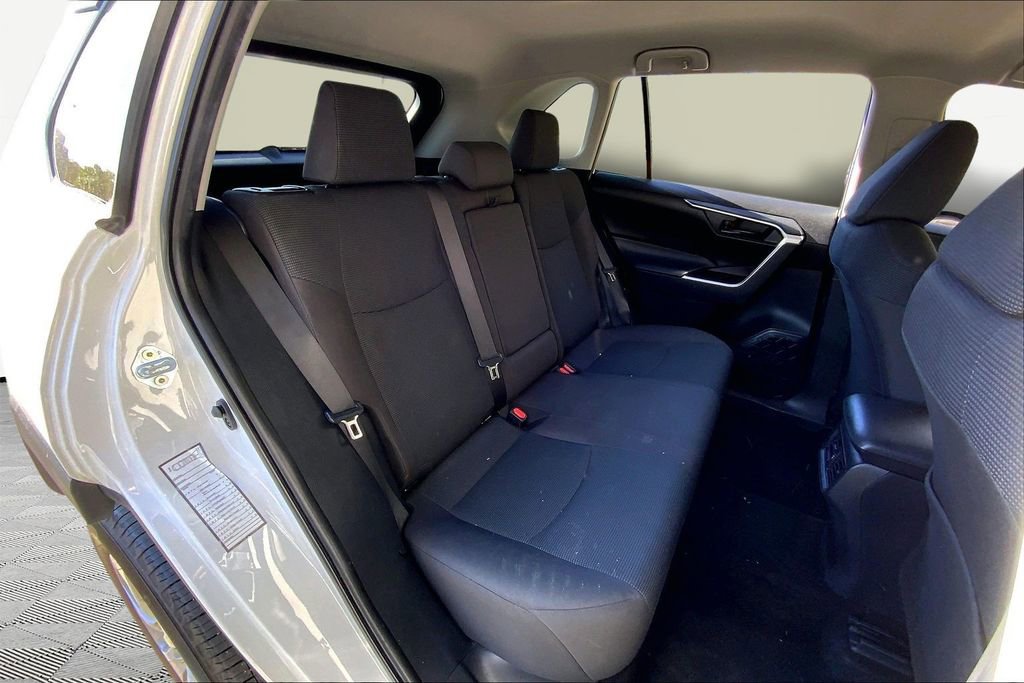 Used 2024 Toyota RAV4 LE image 17