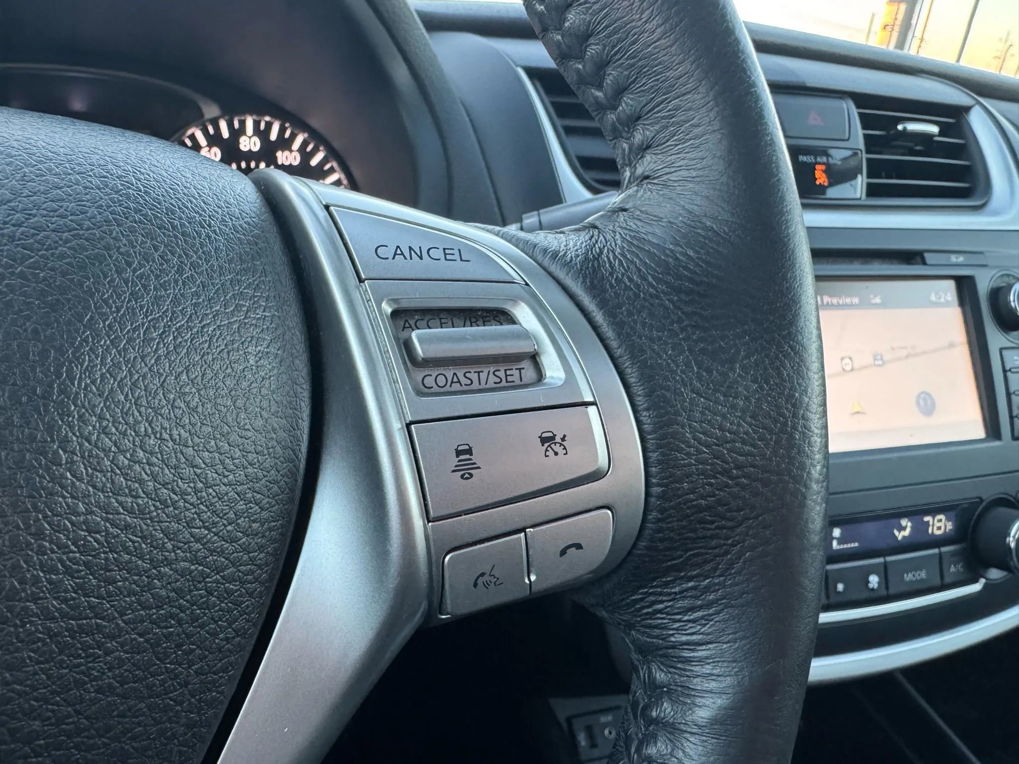 Used 2016 Nissan Altima 2.5 SL w/ 2.5 Technology Package image 25