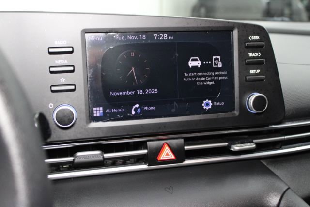 Used 2021 Hyundai Elantra SE w/ Cargo Package FWD image 14