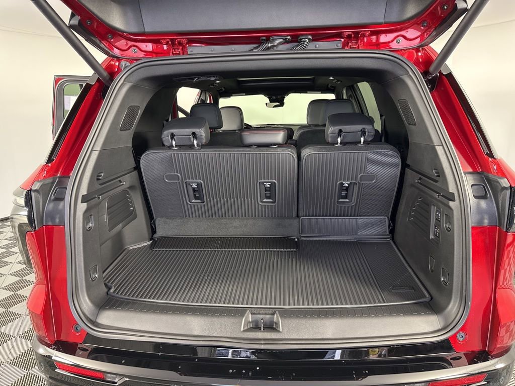 New 2026 Chevrolet Traverse RS w/ LPO, Floor Liner Package AWD/4WD image 40
