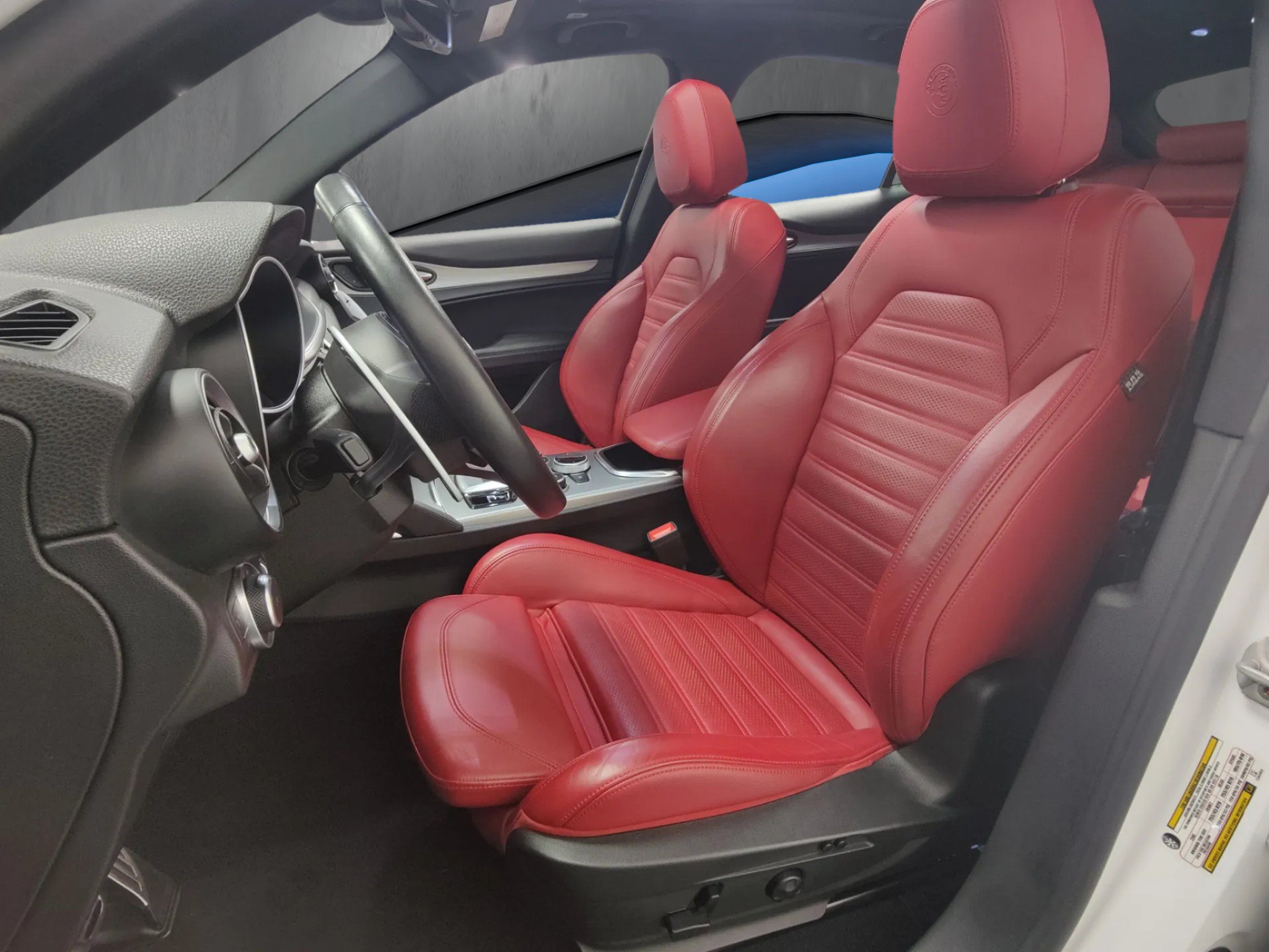 Certified 2023 Alfa Romeo Stelvio Veloce AWD/4WD image 15