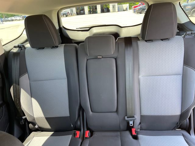 Used 2017 Ford Escape SE FWD image 27