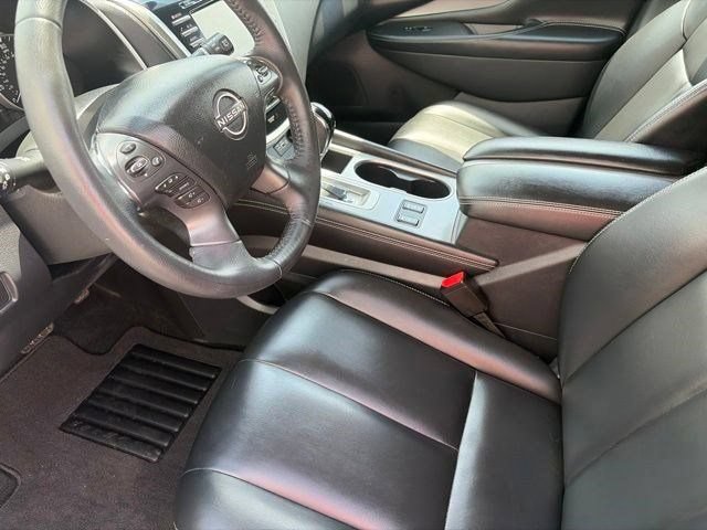 Used 2023 Nissan Murano SV w/ SV Midnight Edition Package FWD image 11