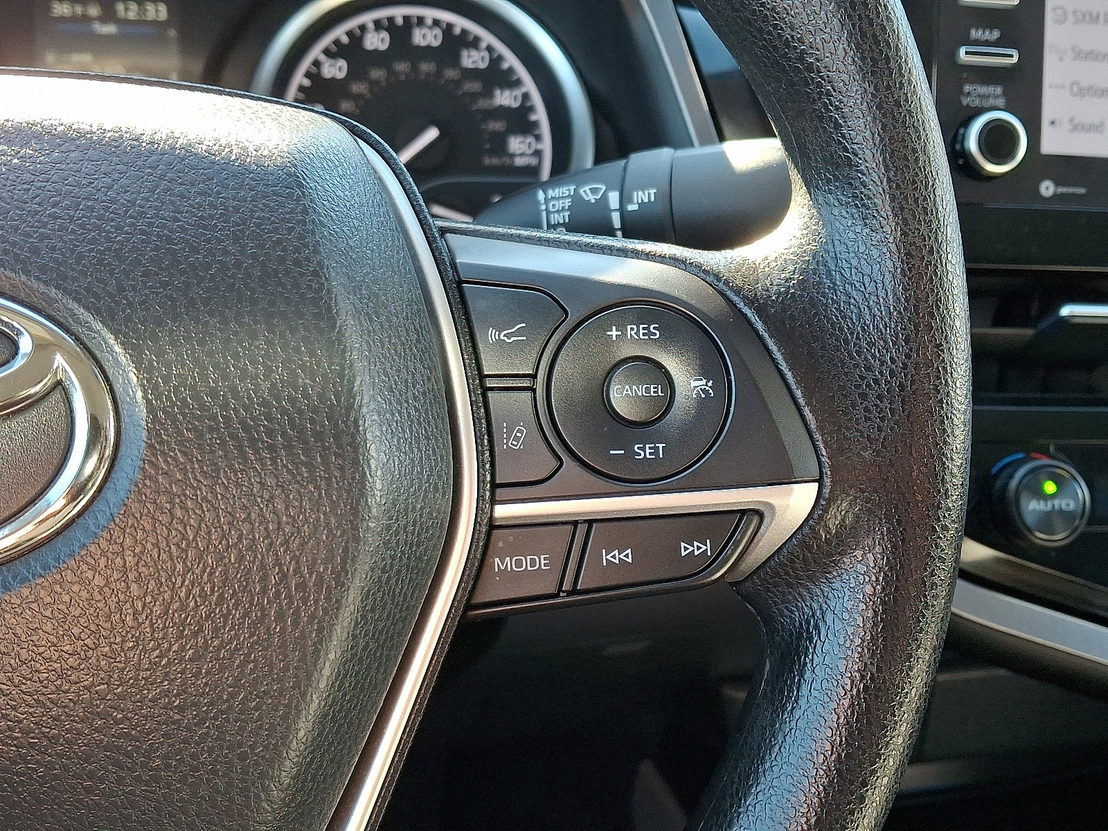 Used 2024 Toyota Camry LE image 21