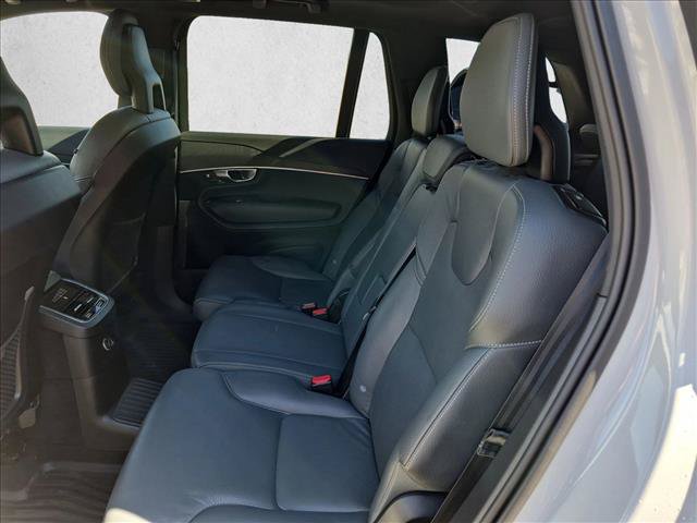 Used 2020 Volvo XC90 T8 Momentum w/ Protection Package Premier AWD/4WD image 17