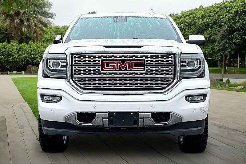 Used 2017 GMC Sierra 1500 Denali AWD/4WD image 3