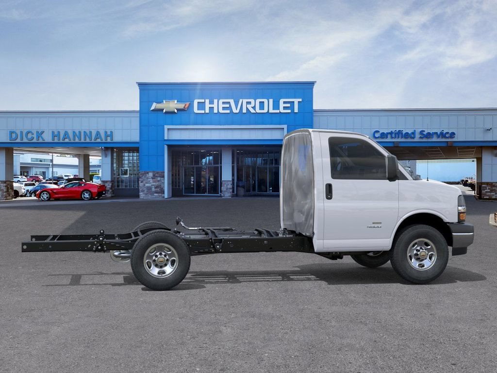New 2025 Chevrolet Express 3500 w/ Power Convenience Package RWD image 26