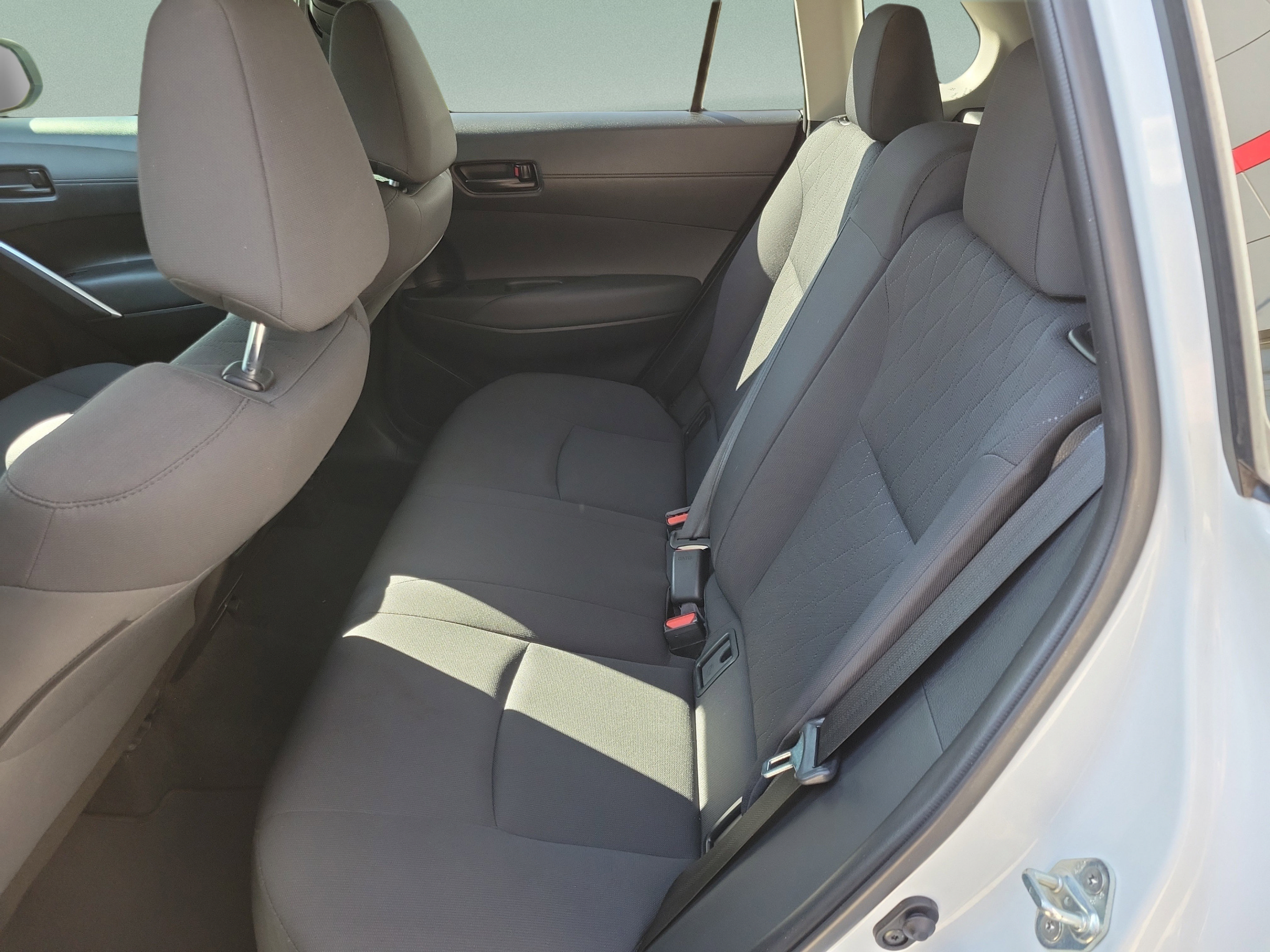 Used 2022 Toyota Corolla Cross LE FWD image 12