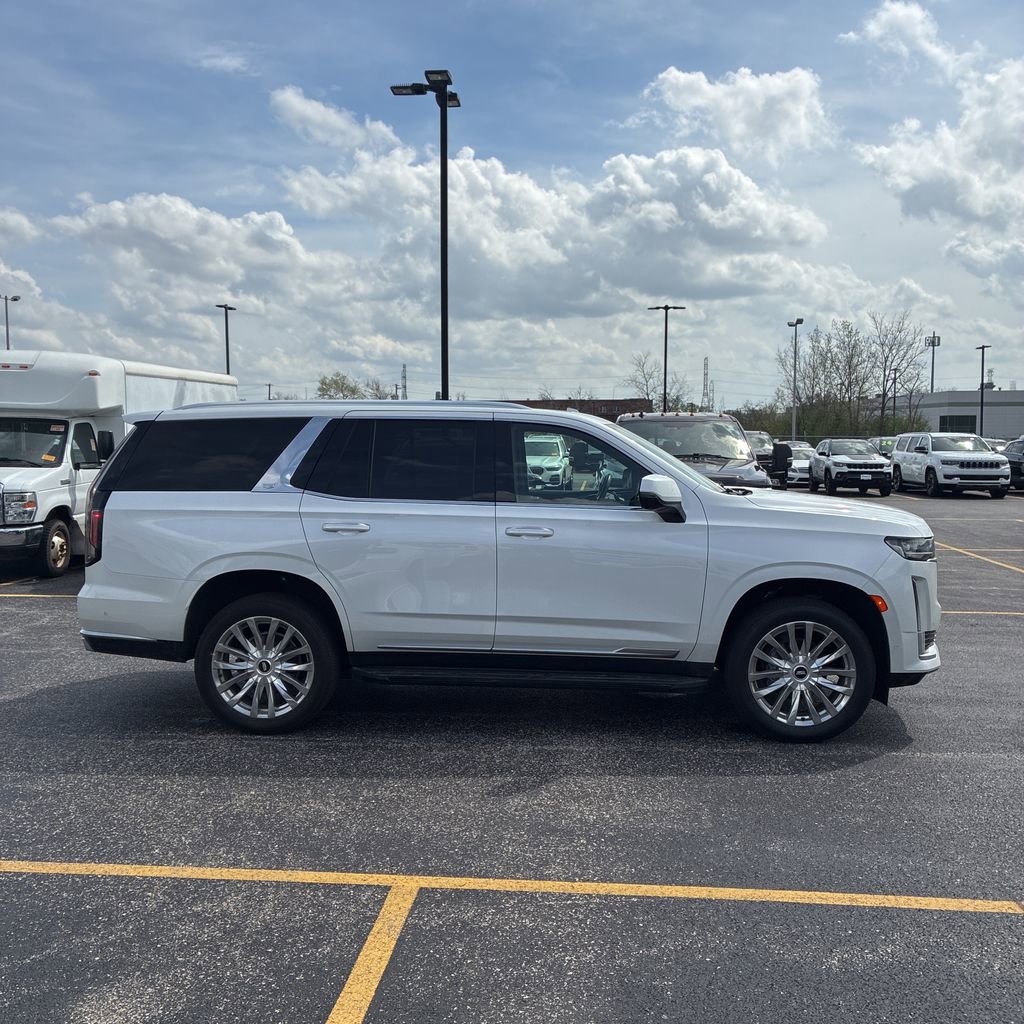 Used 2023 Cadillac Escalade Premium Luxury AWD/4WD image 8
