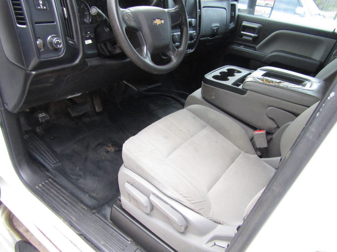 Used 2016 Chevrolet Silverado 2500 W/T image 9