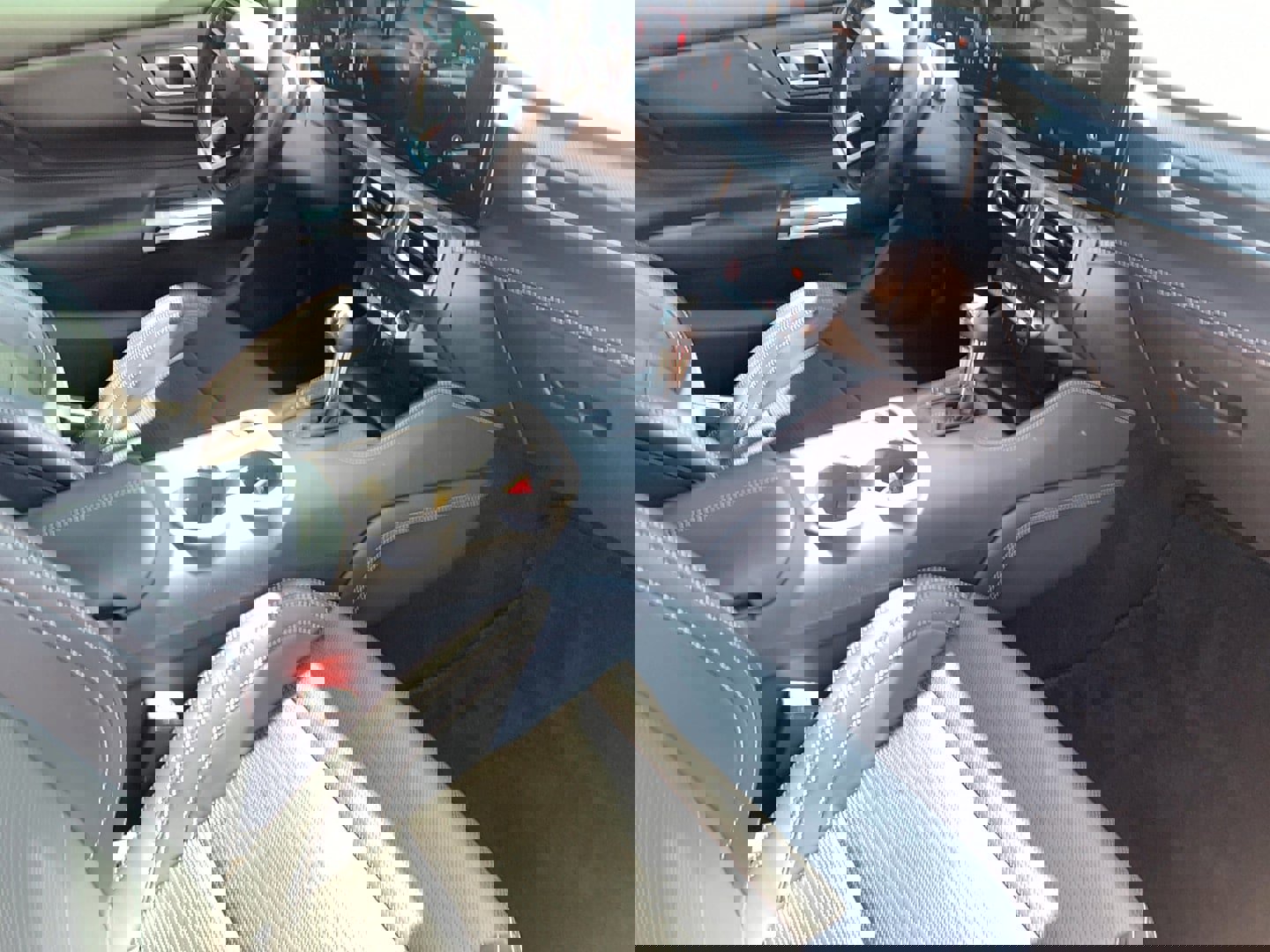 Used 2024 Ford Mustang Premium image 15