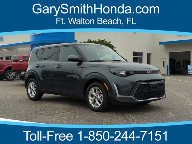 Used 2024 Kia Soul LX w/ Option Group 015 FWD video 1