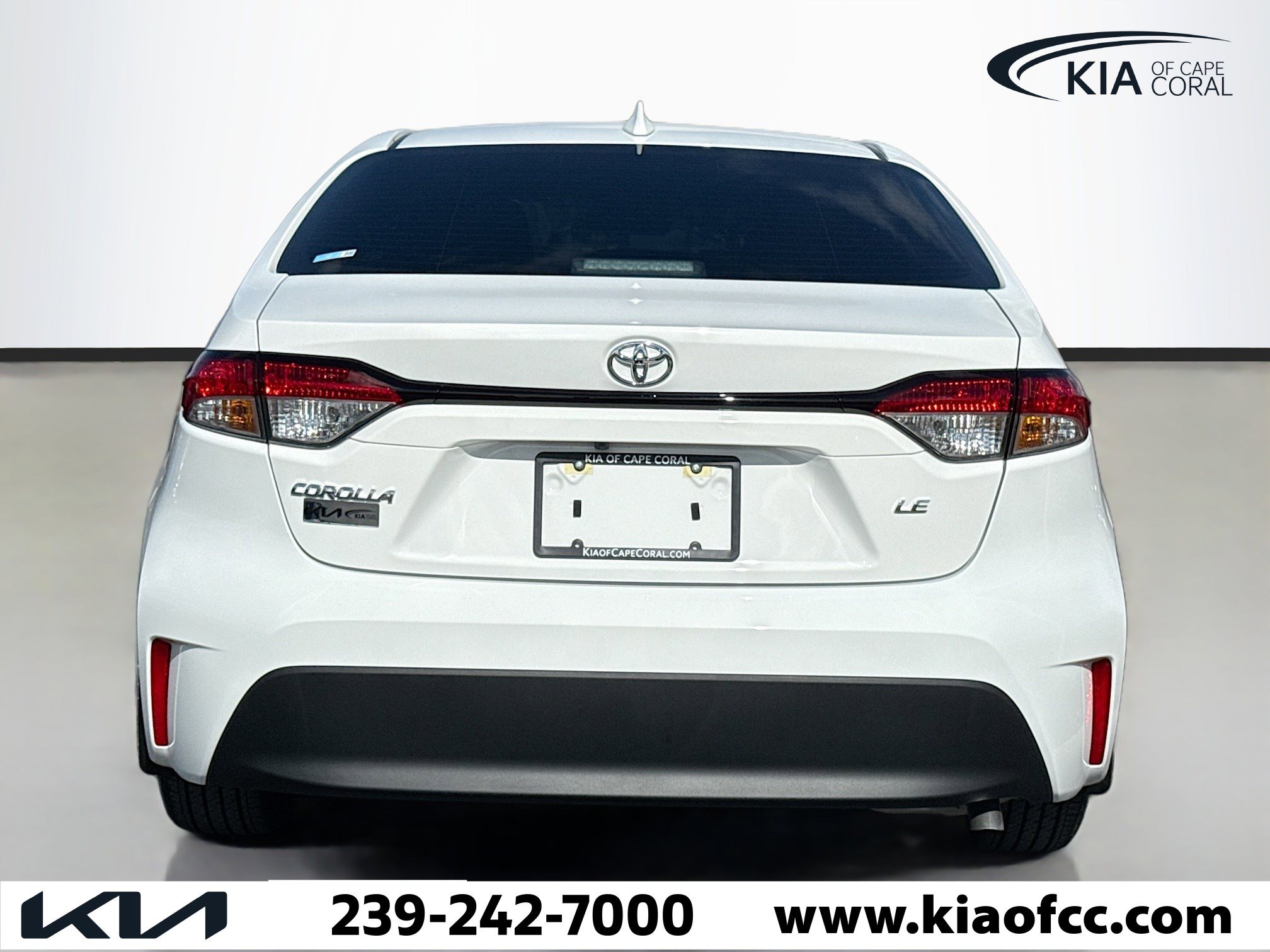 Used 2026 Toyota Corolla LE image 4