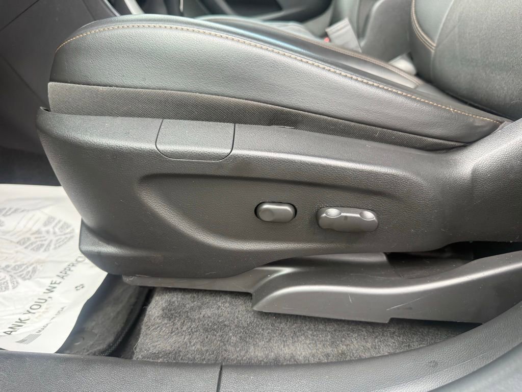 Used 2017 Chevrolet Trax LT w/ LT Convenience Package AWD/4WD image 14