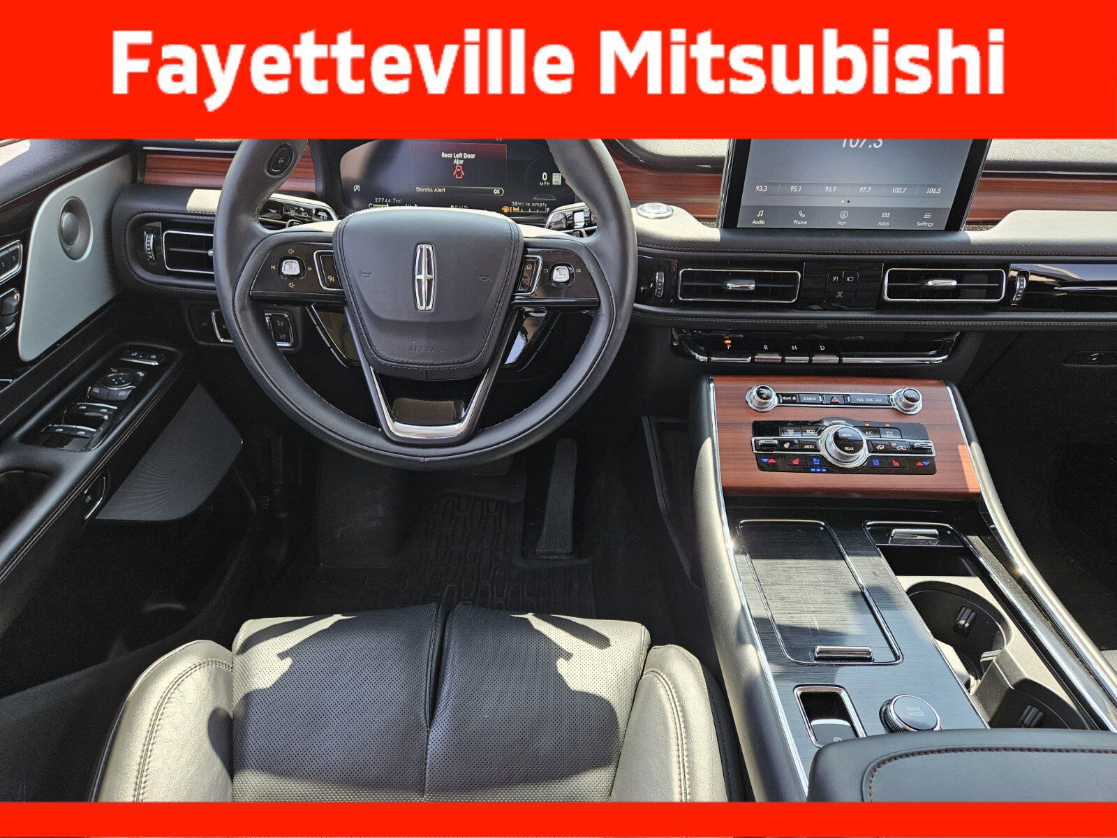 Used 2024 Lincoln Aviator Reserve w/ Equipment Group 201A RWD image 12