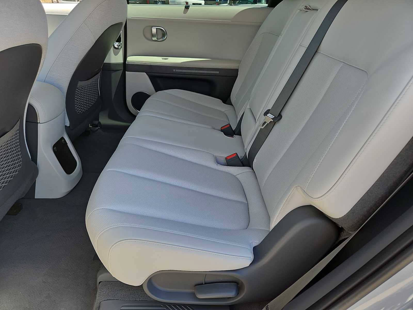 Certified 2024 Hyundai Ioniq 5 Limited RWD image 19