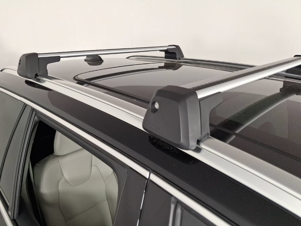 Certified 2025 Volvo XC90 B6 Plus w/ Protection Package Premier AWD/4WD image 9