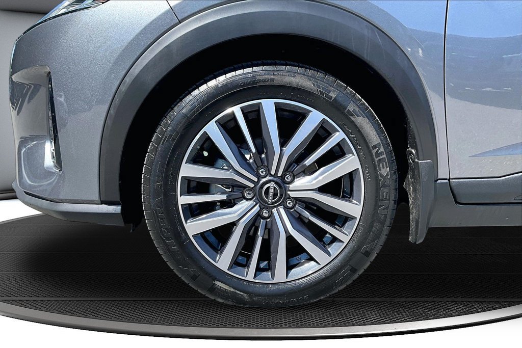 Used 2023 Nissan Kicks SV FWD image 34