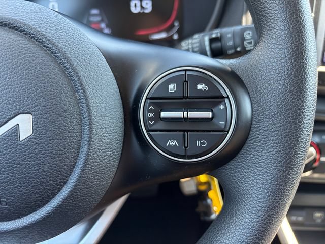 Certified 2023 Kia Soul LX w/ LX Technology Package FWD image 15