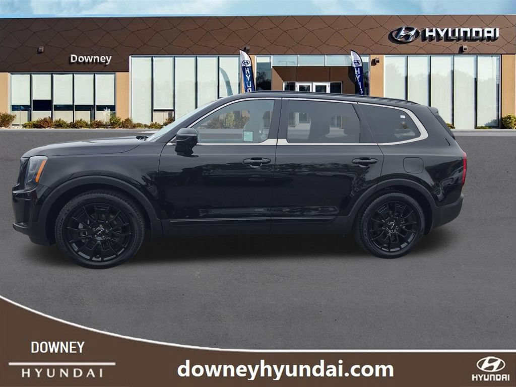 Used 2022 Kia Telluride SX w/ Nightfall Edition Package AWD/4WD image 2