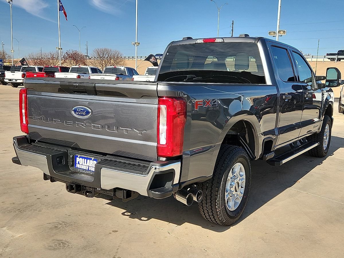 New 2026 Ford F250 XLT w/ FX4 Off-Road Package image 3