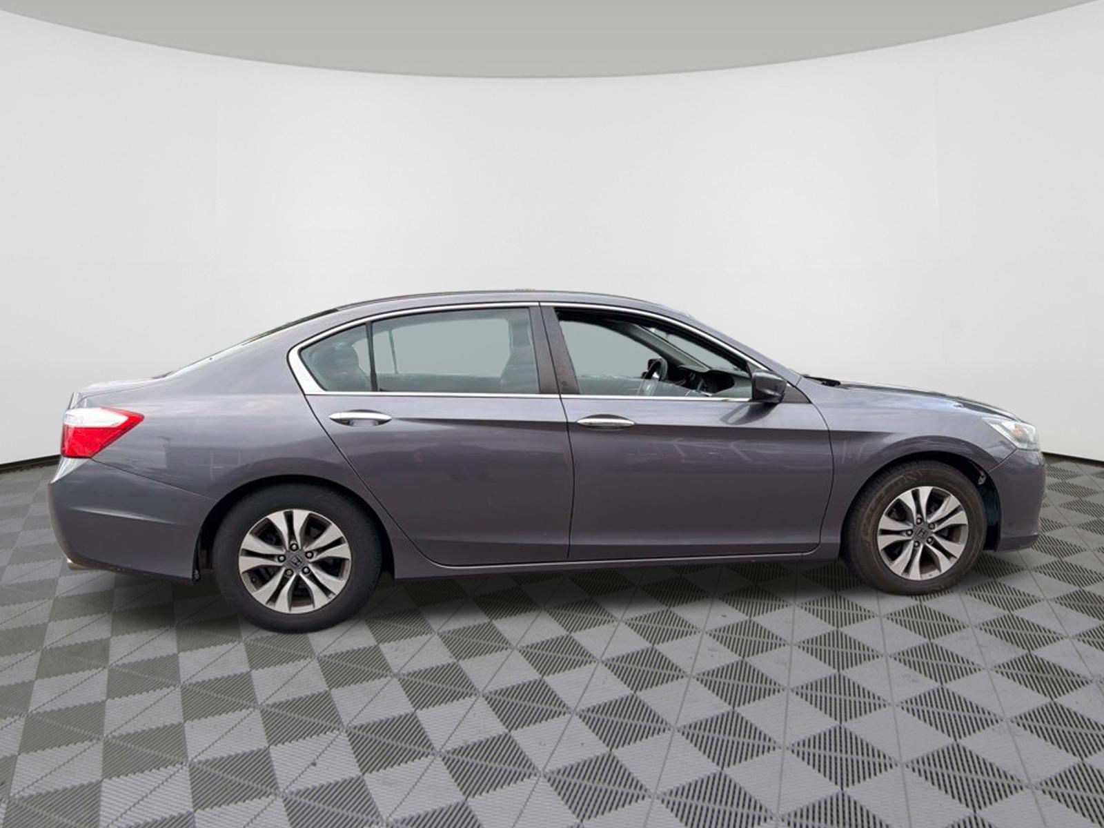 Used 2015 Honda Accord LX image 6