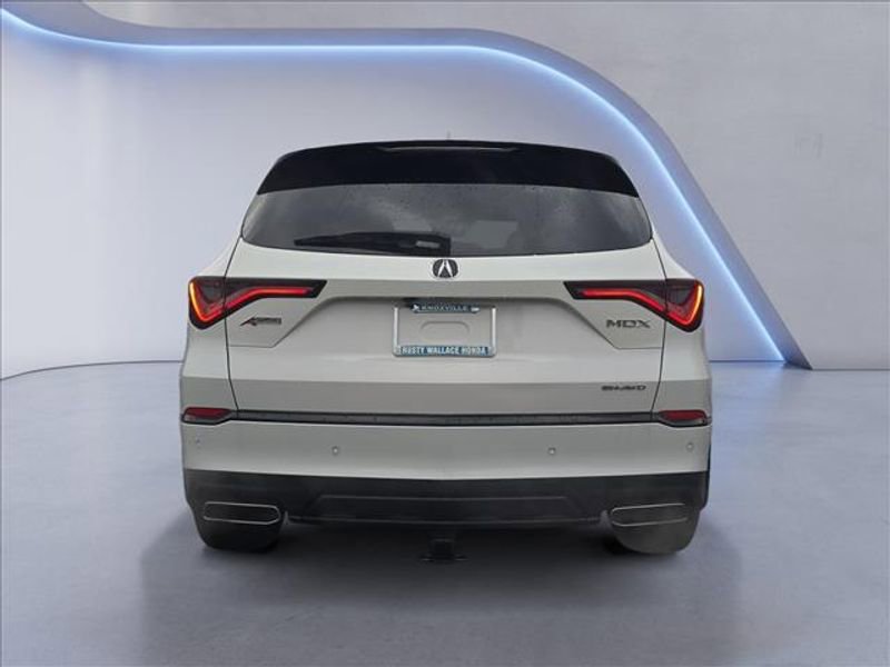 Used 2023 Acura MDX A-Spec image 4