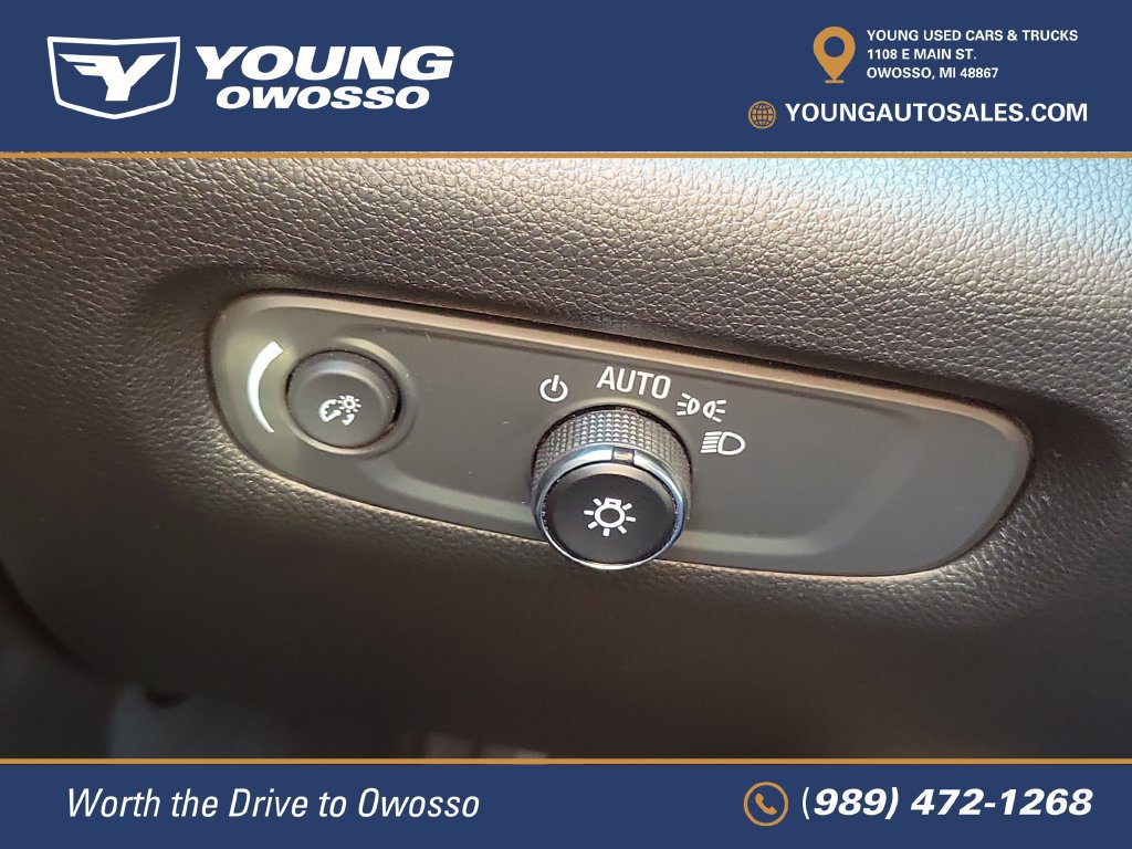 Used 2024 Chevrolet Traverse RS w/ LPO, Floor Liner Package AWD/4WD image 9