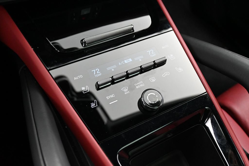 Certified 2026 Porsche Cayenne E-Hybrid Coupe AWD/4WD image 21