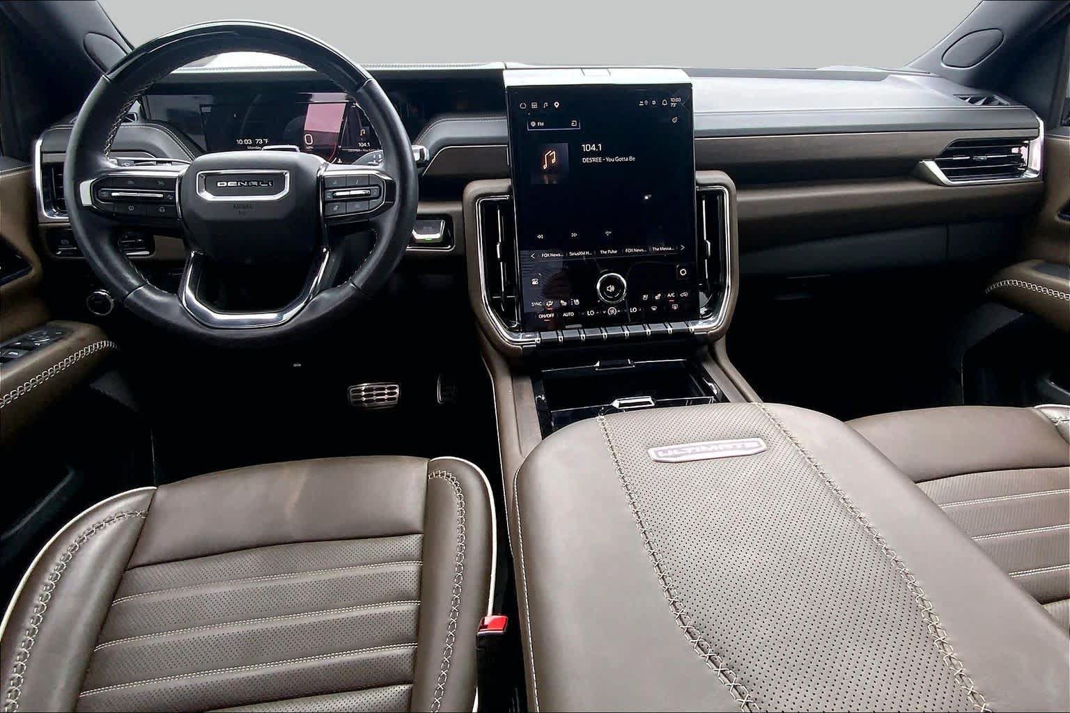 Certified 2025 GMC Yukon Denali Ultimate AWD/4WD image 15