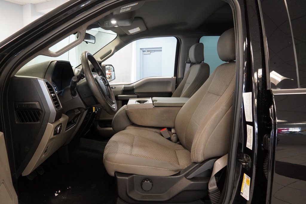 Used 2019 Ford F150 XLT w/ Trailer Tow Package image 5