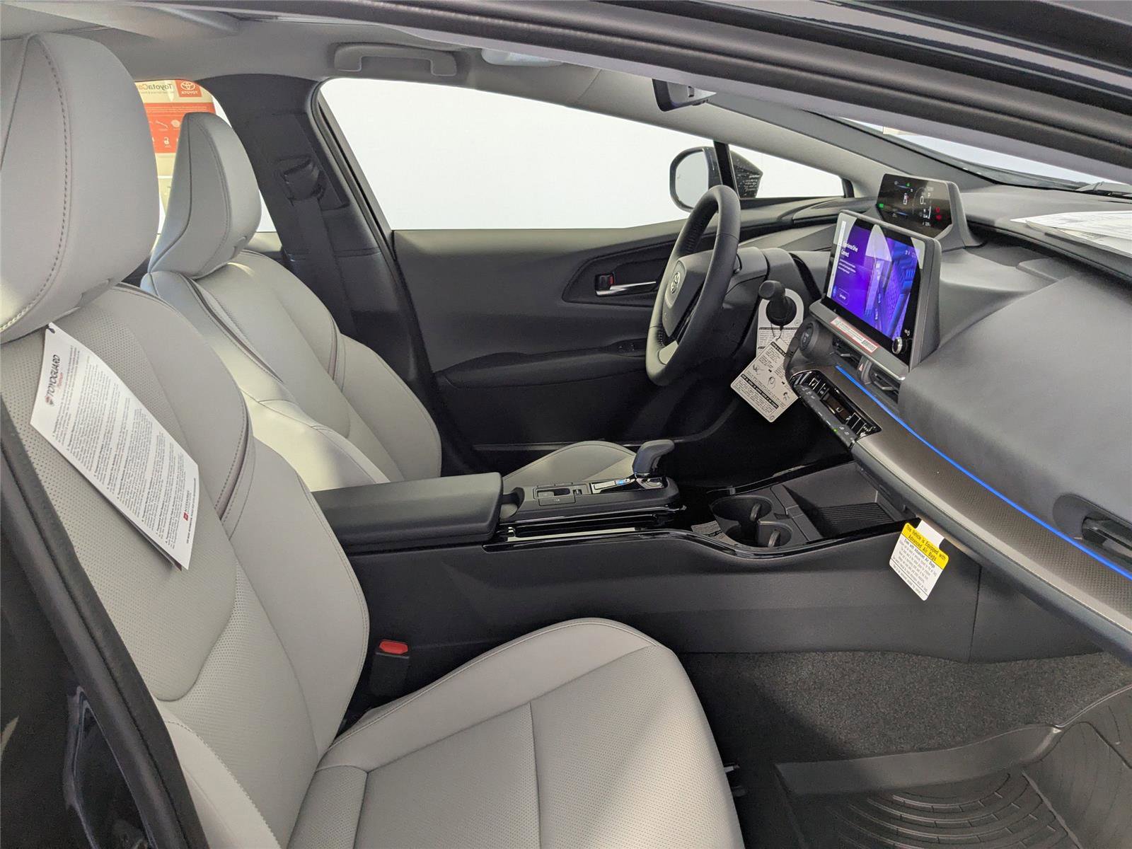 New 2026 Toyota Prius XLE image 4