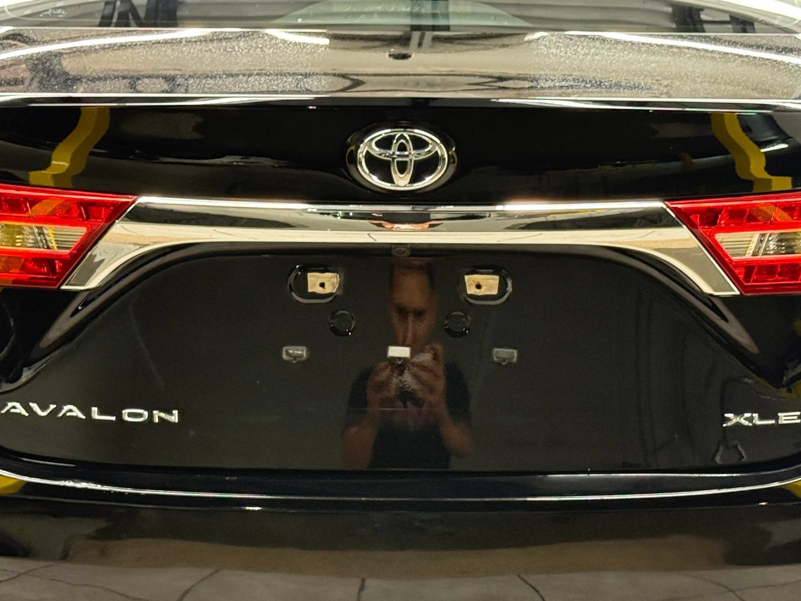Used 2018 Toyota Avalon XLE Premium FWD image 11
