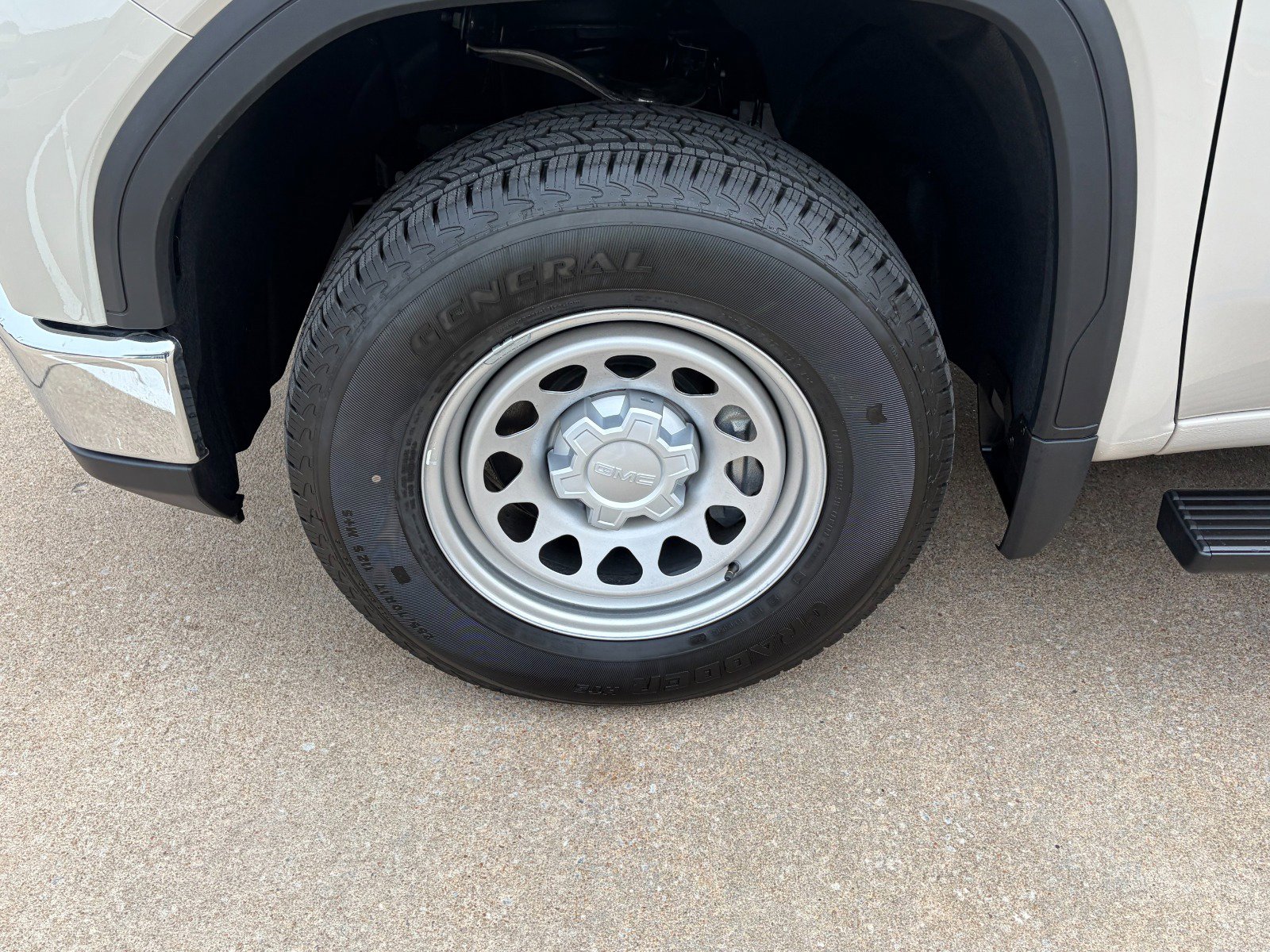 New 2026 GMC Sierra 1500 Pro w/ Pro Value Package image 4