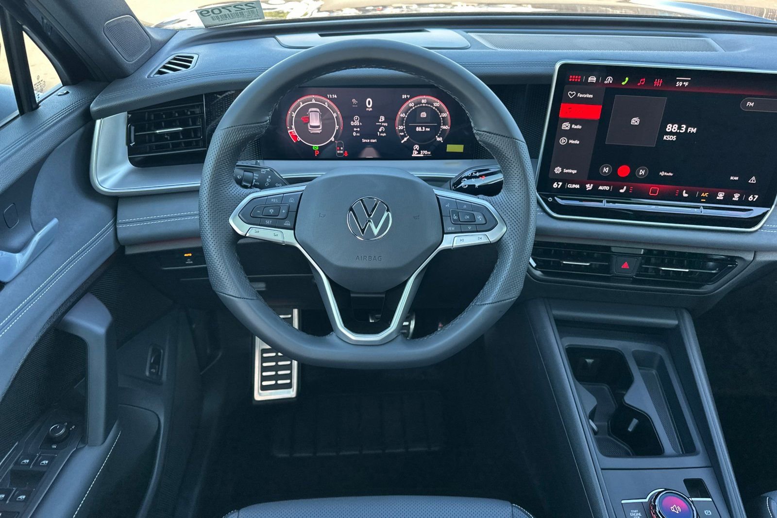 New 2026 Volkswagen Tiguan SE R-Line FWD image 12